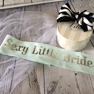 Bachelorette Accessories Kit